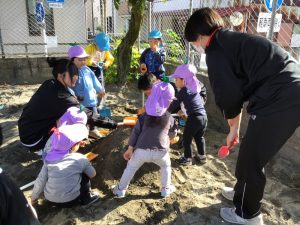 安倍川中学校のお兄さんとお姉さんが幼稚園にきたよ！
